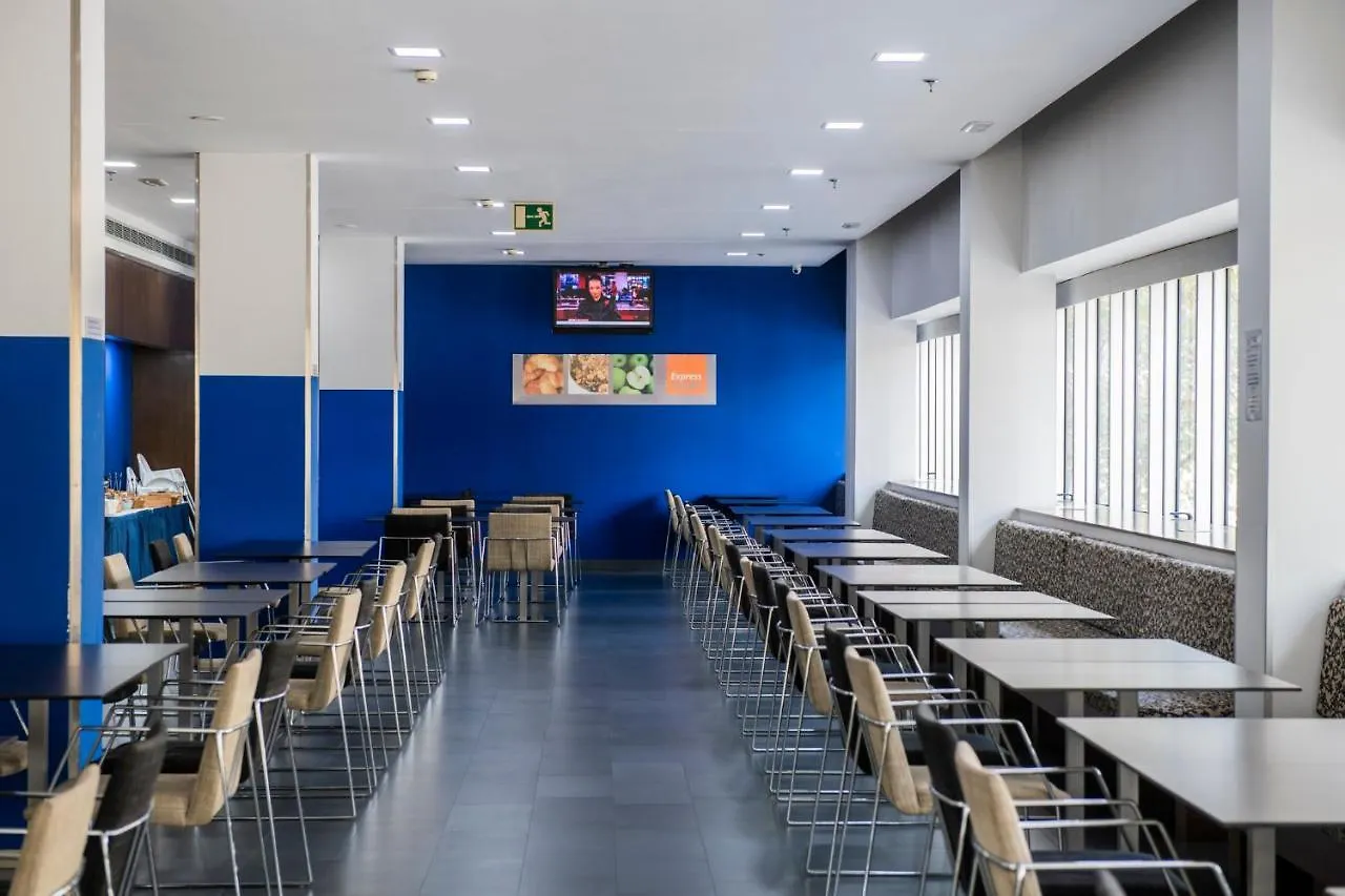 *** מלון Holiday Inn Express Barcelona City 22@ By Ihg ספרד