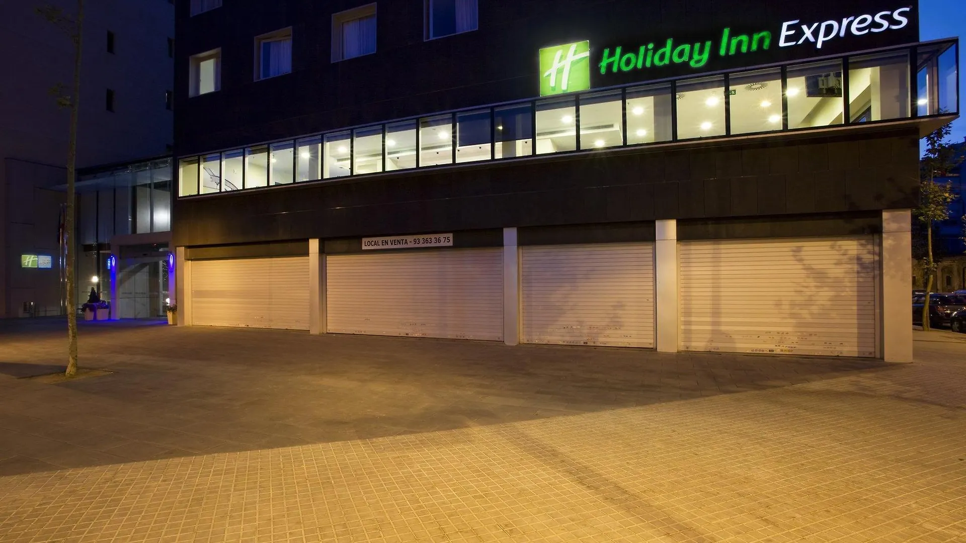 Holiday Inn Express Barcelona City 22@ By Ihg 3*,  ספרד