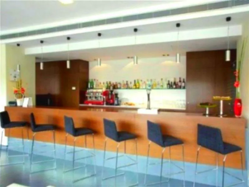 Holiday Inn Express Barcelona City 22@ By Ihg 3*,
